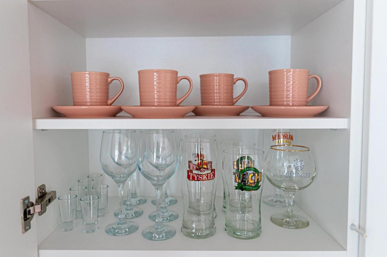 Apartament Bella Rosa Z Podziemnym Parkingiem キェルツェ エクステリア 写真