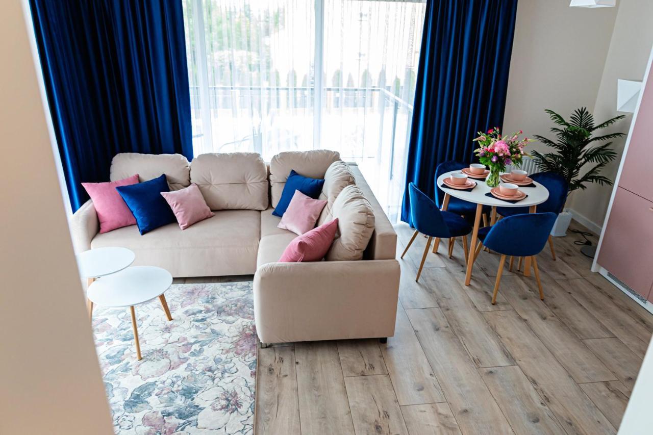 Apartament Bella Rosa Z Podziemnym Parkingiem キェルツェ エクステリア 写真